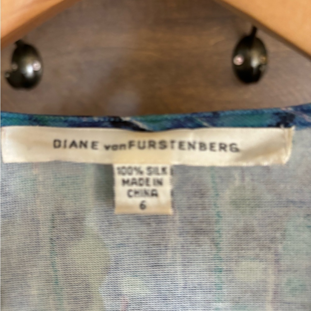 DVF wrap - Picture 2 of 3